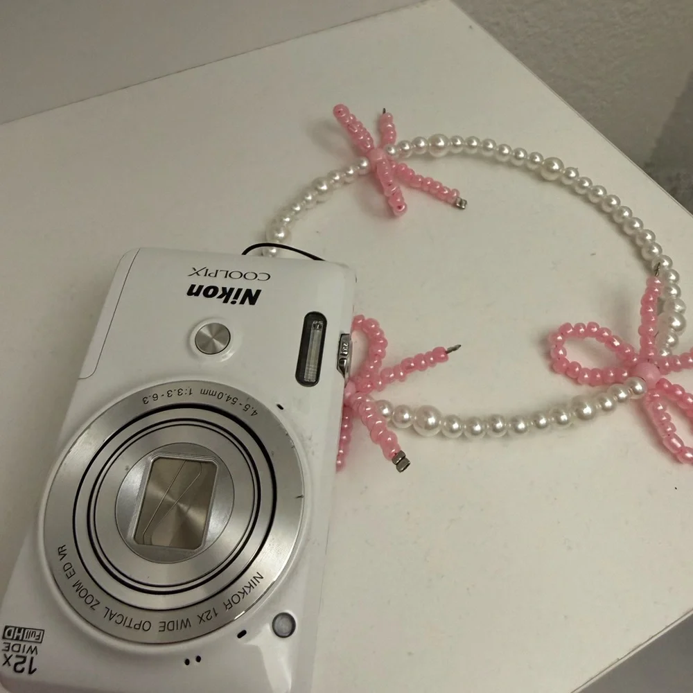 Nikon Coolpix s6900